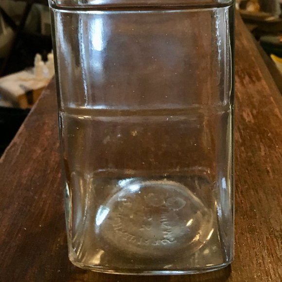 Collectible Vintage Retro Glass Decanter Patented - Picture 12 of 16